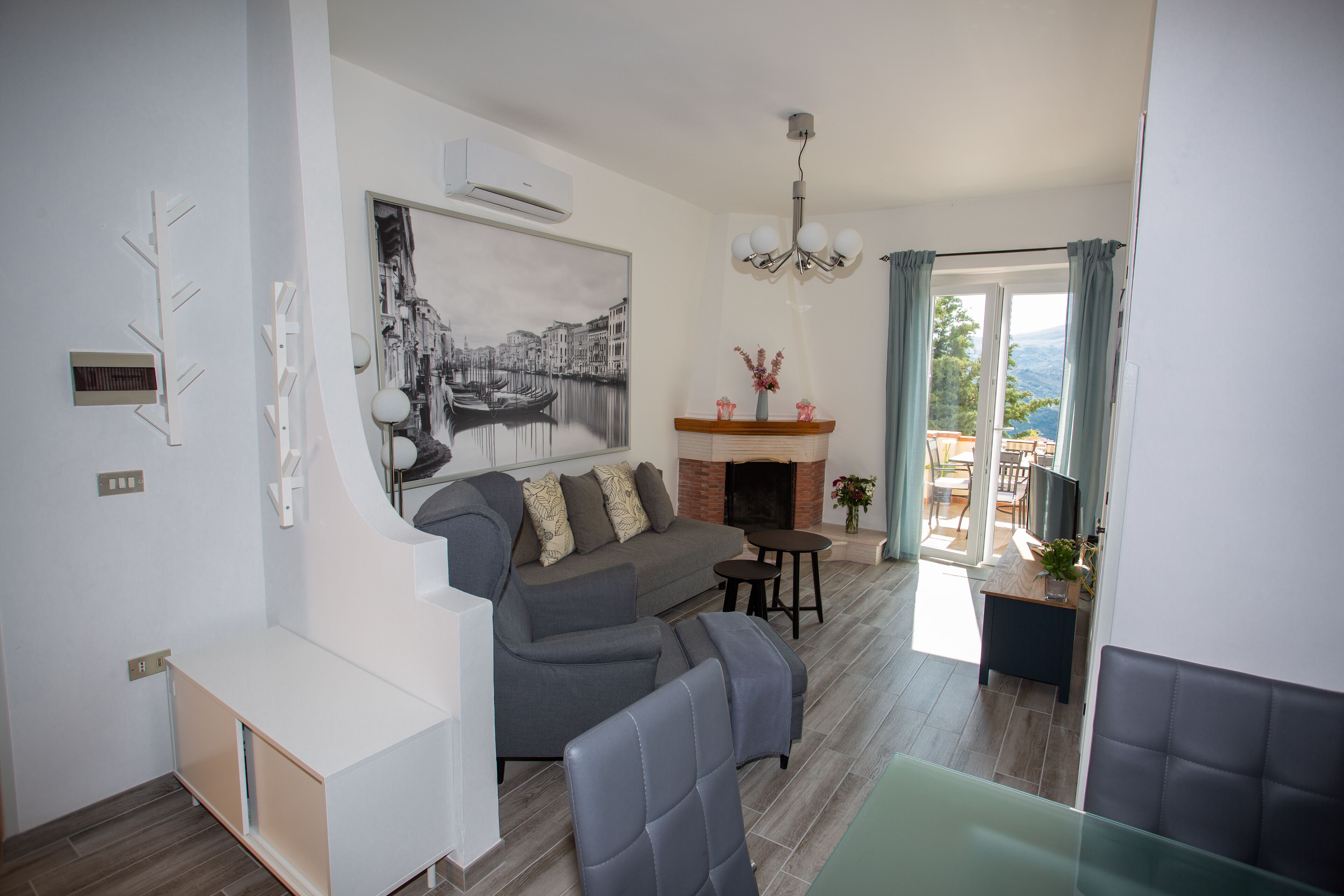 Apartment with sea view / Holiday ....... sea, sun & peace