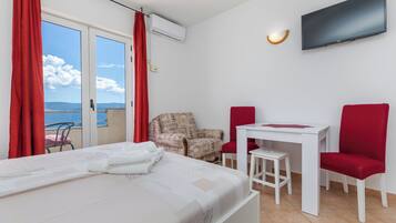 1 bedroom, travel crib, free WiFi, bed sheets