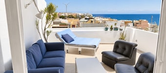 Typical Canarian house in authentic village at the sea, without mass tourism