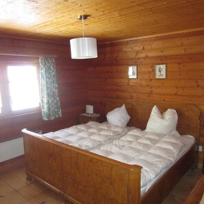 2 間睡房、熨斗/熨衫板、Wi-Fi、床單