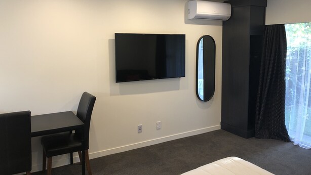 Studio Unit | In-room safe, iron/ironing board, WiFi (free), bed sheets - Paraparaumu Motel (Paraparaumu)