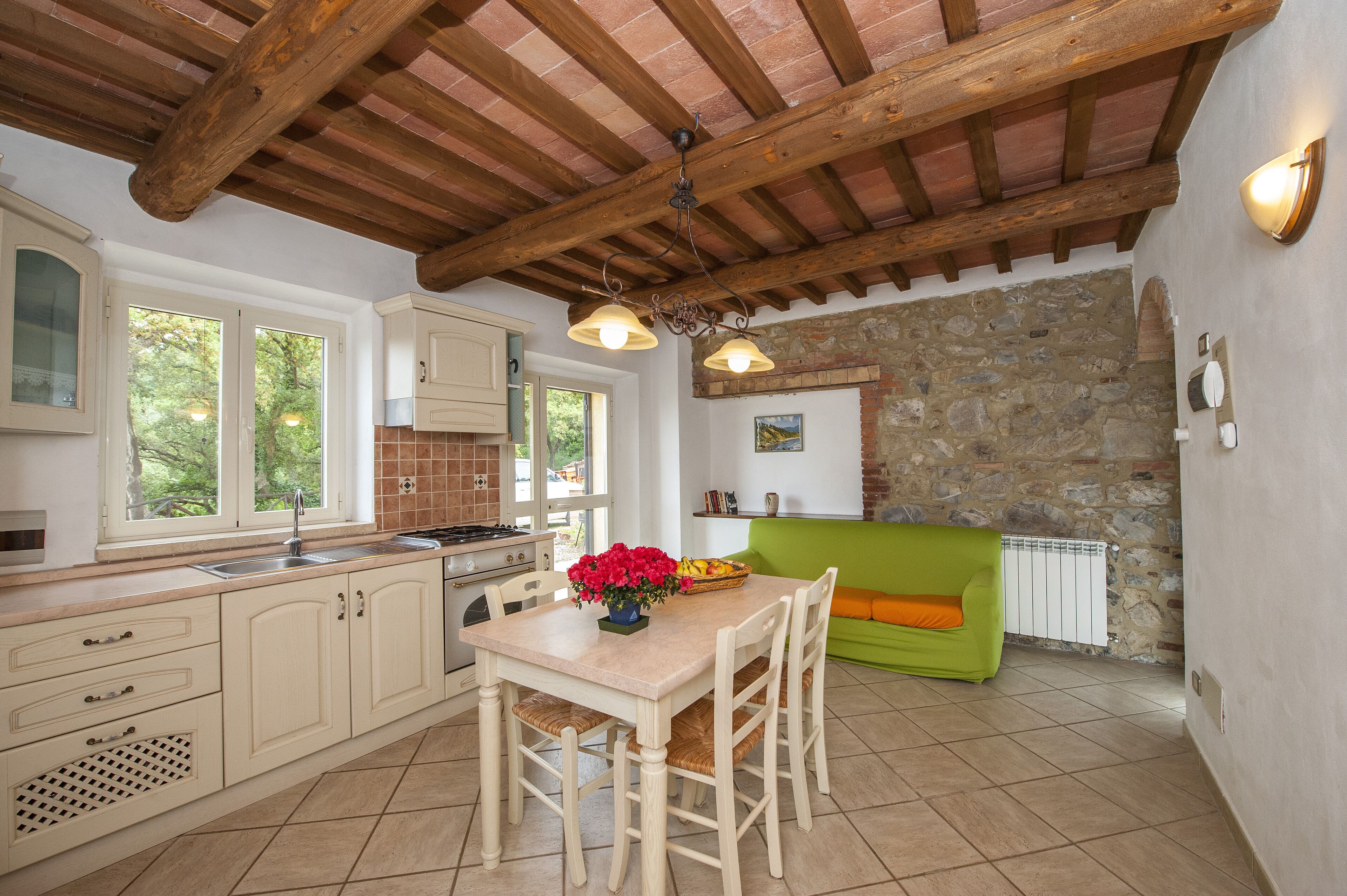 New apartment for 4 people in the heart of Tuscany "L Olivo"