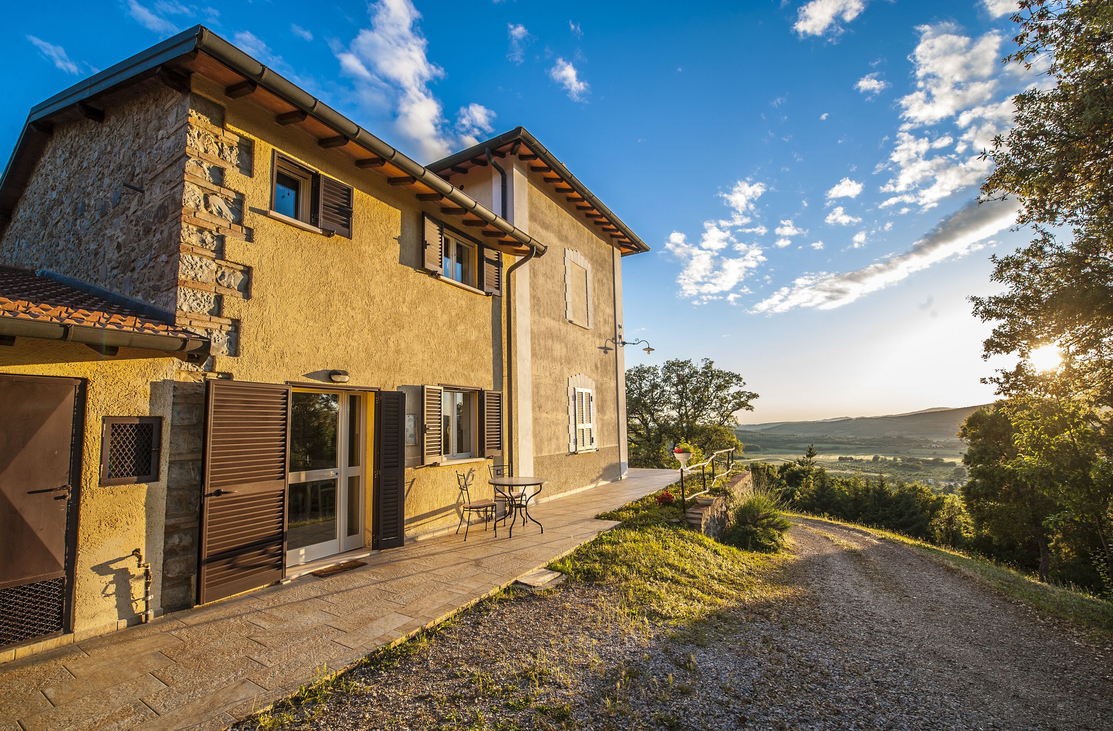 New apartment for 4 people in the heart of Tuscany "L Olivo"