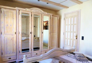 1 soverom, strykejern/-brett, wi-fi og sengetøy