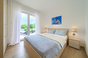 4 bedrooms, free internet - Villa Gardena with heated pool (Kvarner - Vrh) (Vrh)