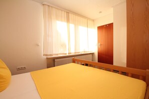 1 dormitorio, Internet, ropa de cama