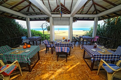 Double room on the beach with breakfast 