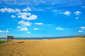Sun loungers, beach towels - Double room on the beach with breakfast  (waskaduwu)