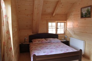 3 bedrooms, WiFi, bed sheets