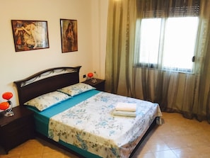 1 quarto