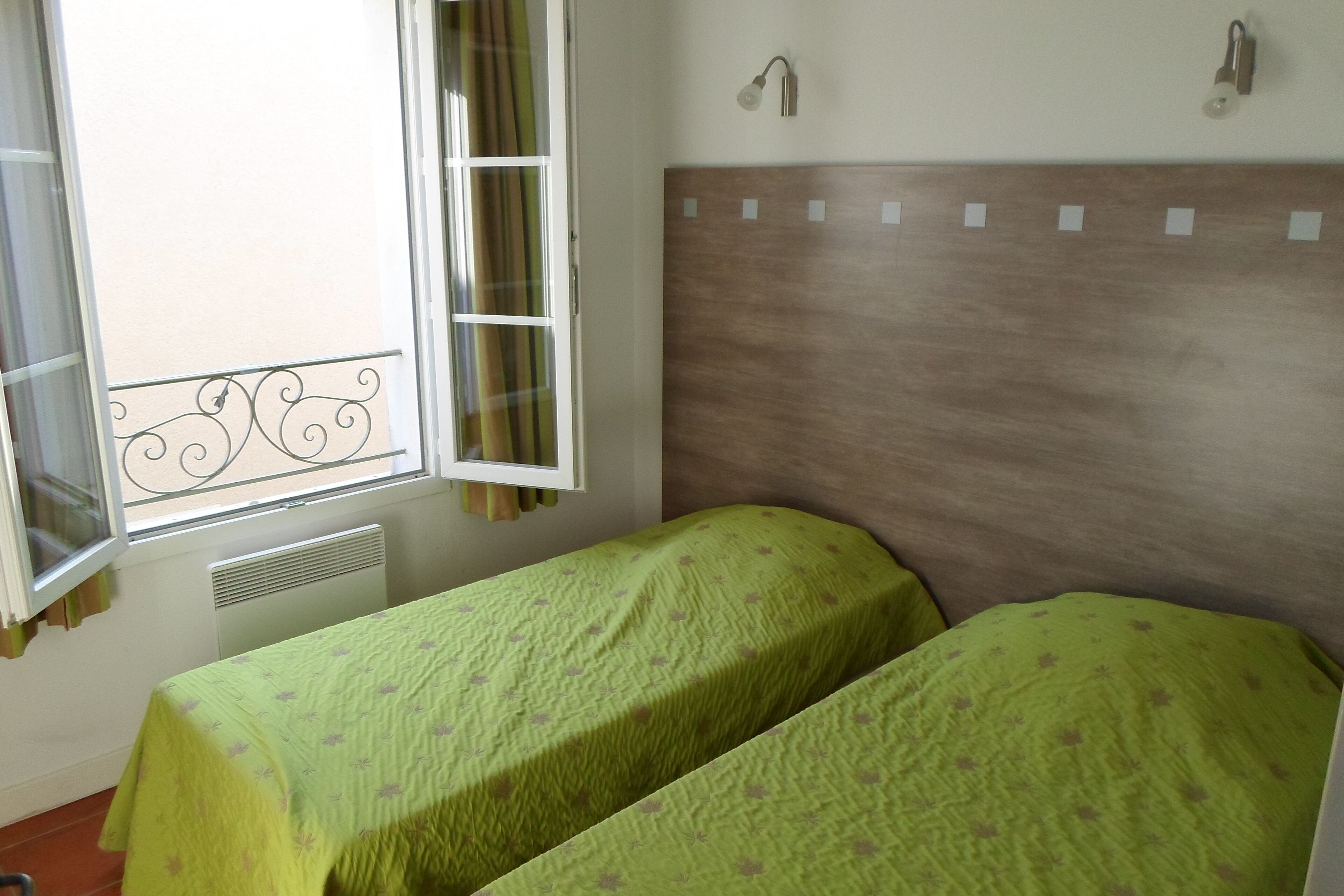 T3 luxury residence with swimming pool in the heart of the vineyards