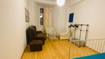 2 Schlafzimmer, Internetzugang