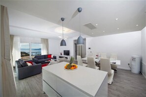 Flat-screen TV - Villa Red with pool, seaview (Makarska)