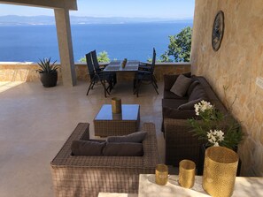 Outdoor dining - Unique apartment with plenty of outdoor space and pool (Medveja-Kali)