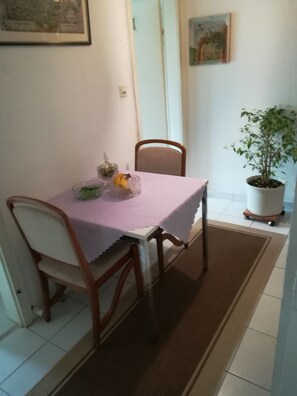 Dining - Apartment in the heart of Mannheim, very centrally located (Baden-Württemberg - Mannheim)