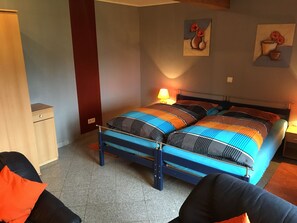 2 chambres, lit de bébé portatif, accès au Wi-Fi (inclus)