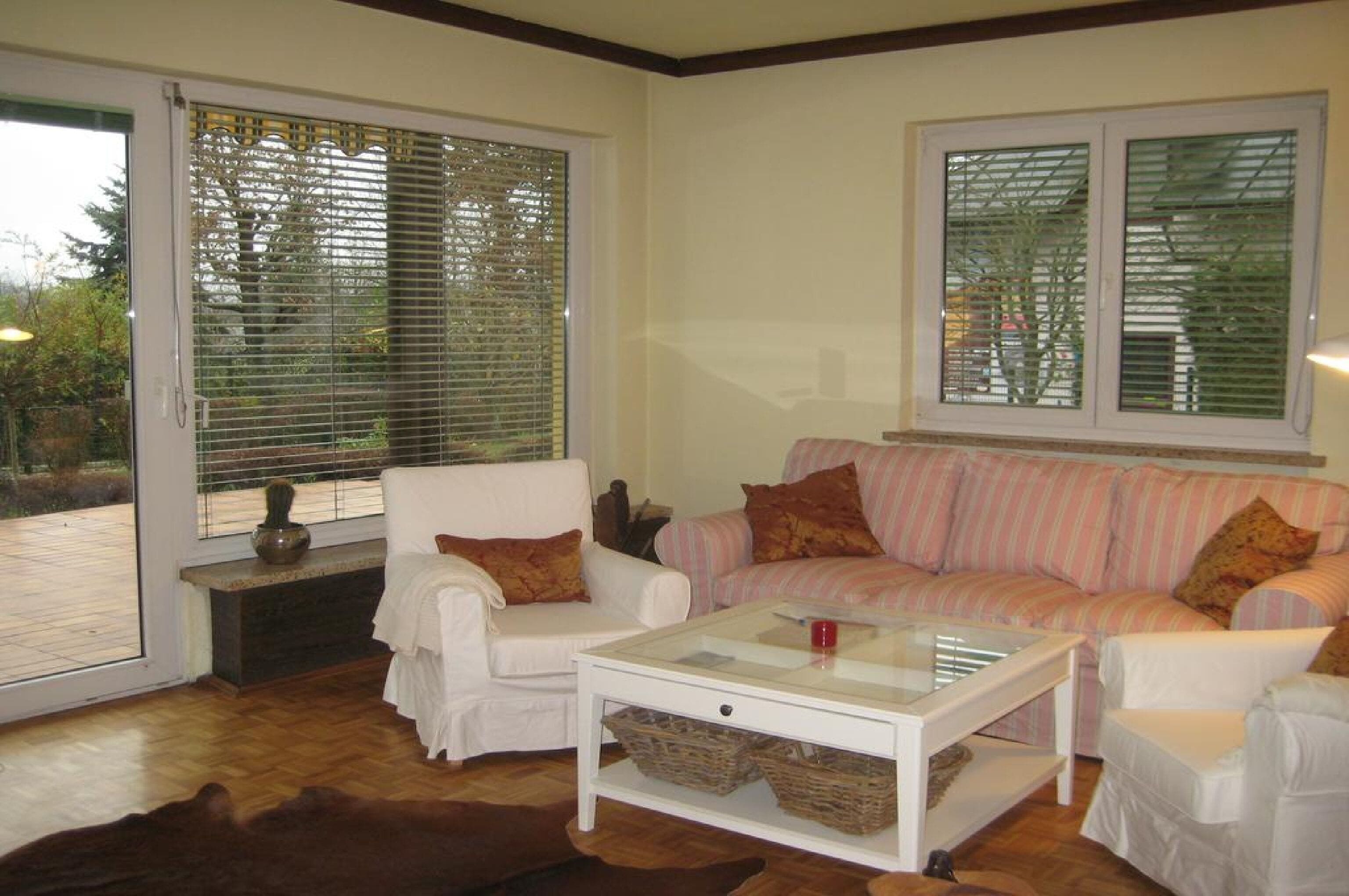 Dream apartment with a huge terrace in a cottage location with a remote view of the Karawanken