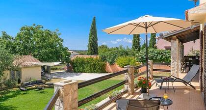 Comfortable accommodation in a quiet place