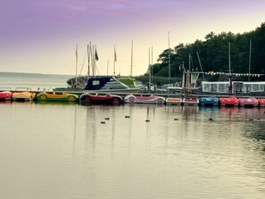 Marina - Holiday homes for families or groups of friends, 200m. from the beach. (Bobolin)