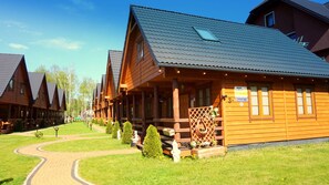 Exterior - Holiday homes for families or groups of friends, 200m. from the beach. (Bobolin)