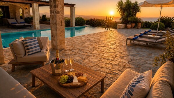 Outdoor pool - Villa Lofos, sea view, jacuzzi, big infinity pool (Rethymno)