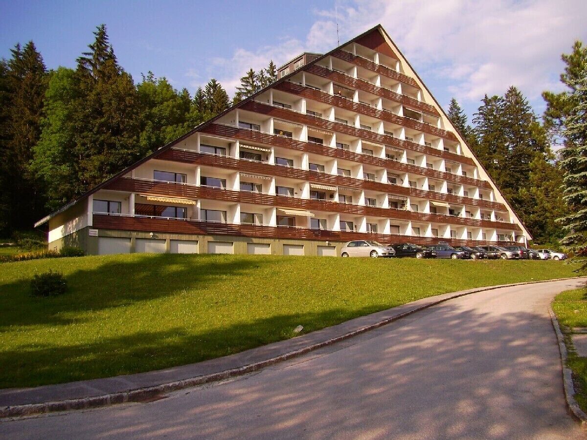 Apartment house 5
