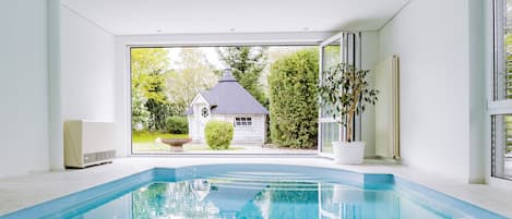 Piscine couverte, piscine chauffée