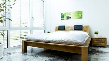 2 Schlafzimmer, Schreibtisch, Bügeleisen/Bügelbrett, kostenloses WLAN
