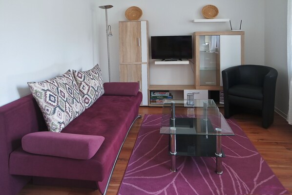 TV, books, stereo
