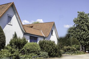 Exterior - Living between forest and meadows, quiet, cozy, close to town and Celle close (Celle)