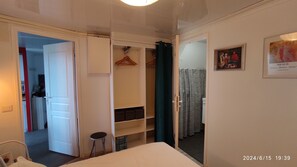 1 chambre, bureau, fer et planche Ă repasser, Wi-Fi gratuit