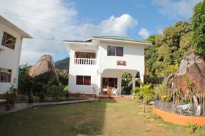 Exterior - Apartment at Beau Vallon (Beau Vallon)