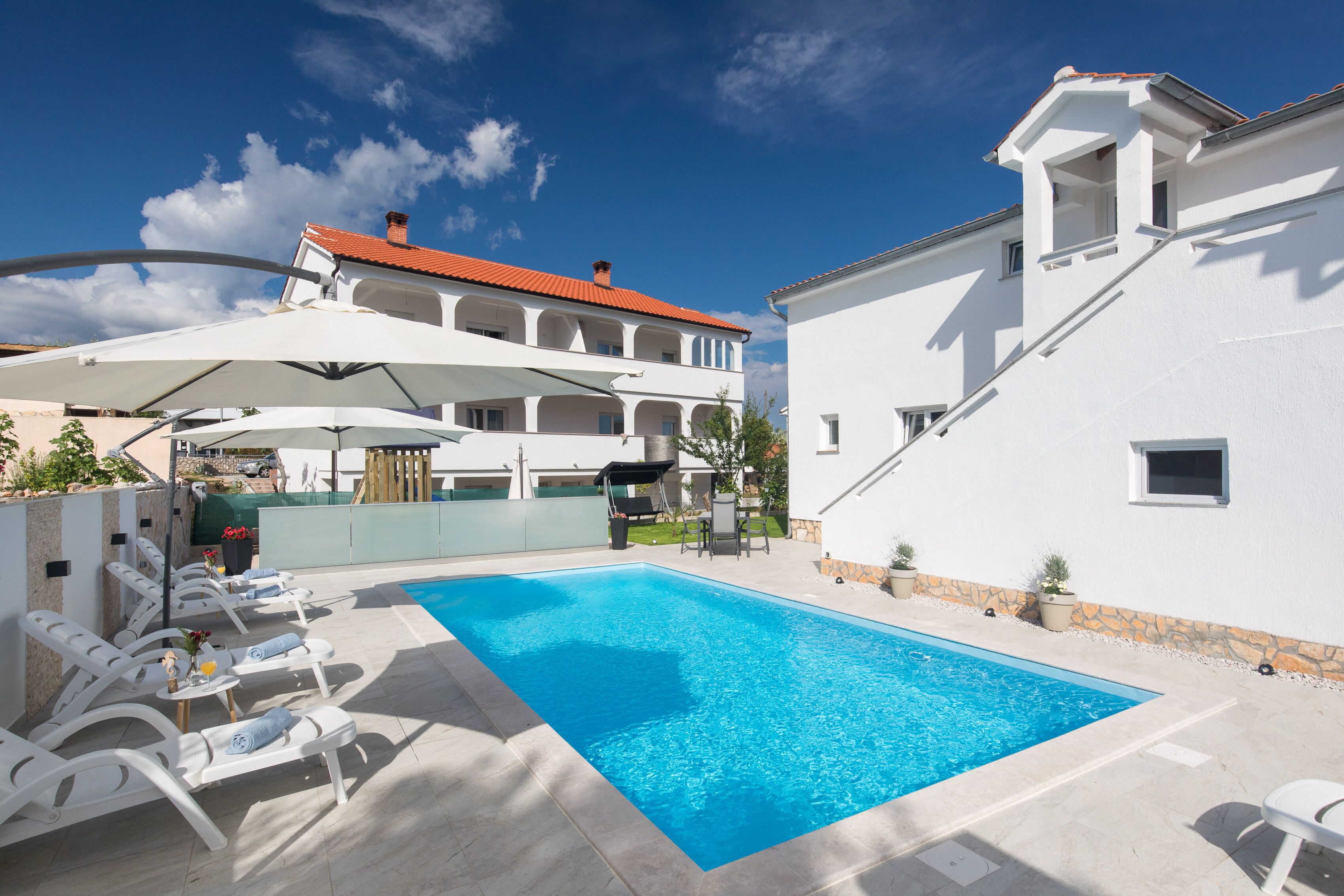 Piscine extérieure, piscine chauffée