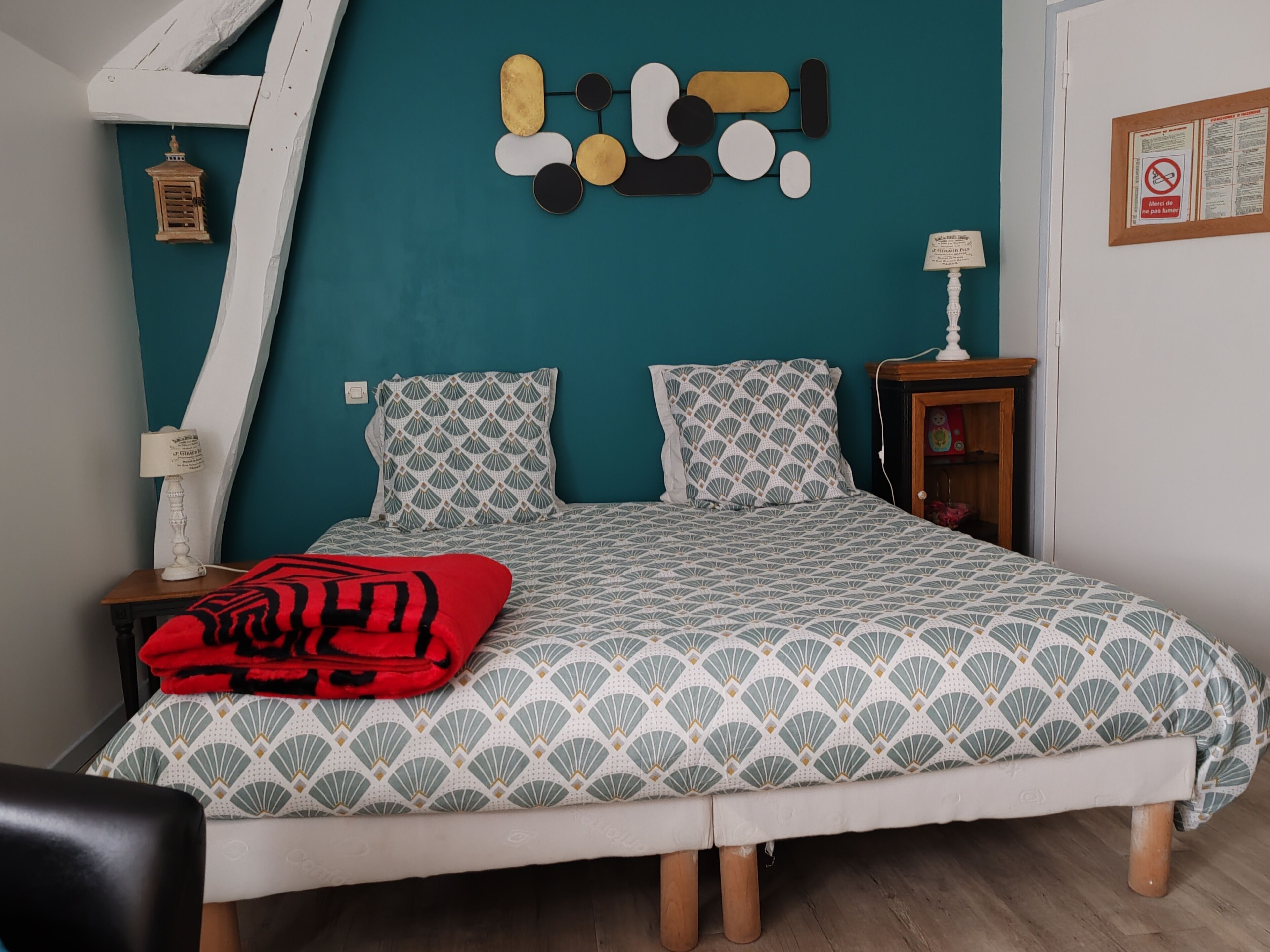 5 chambres, bureau, fer et planche à repasser, Wi-Fi gratuit