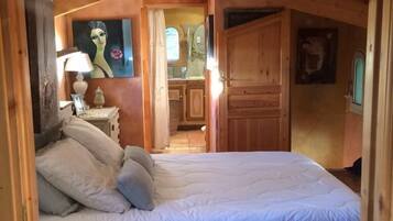 4 bedrooms, WiFi, bed sheets