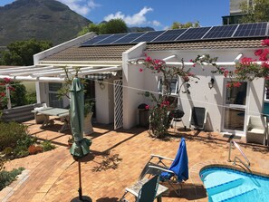 Outdoor pool, a heated pool - Family-friendly, sunny holiday home with pool, splendid views and solar power (Cape Town)