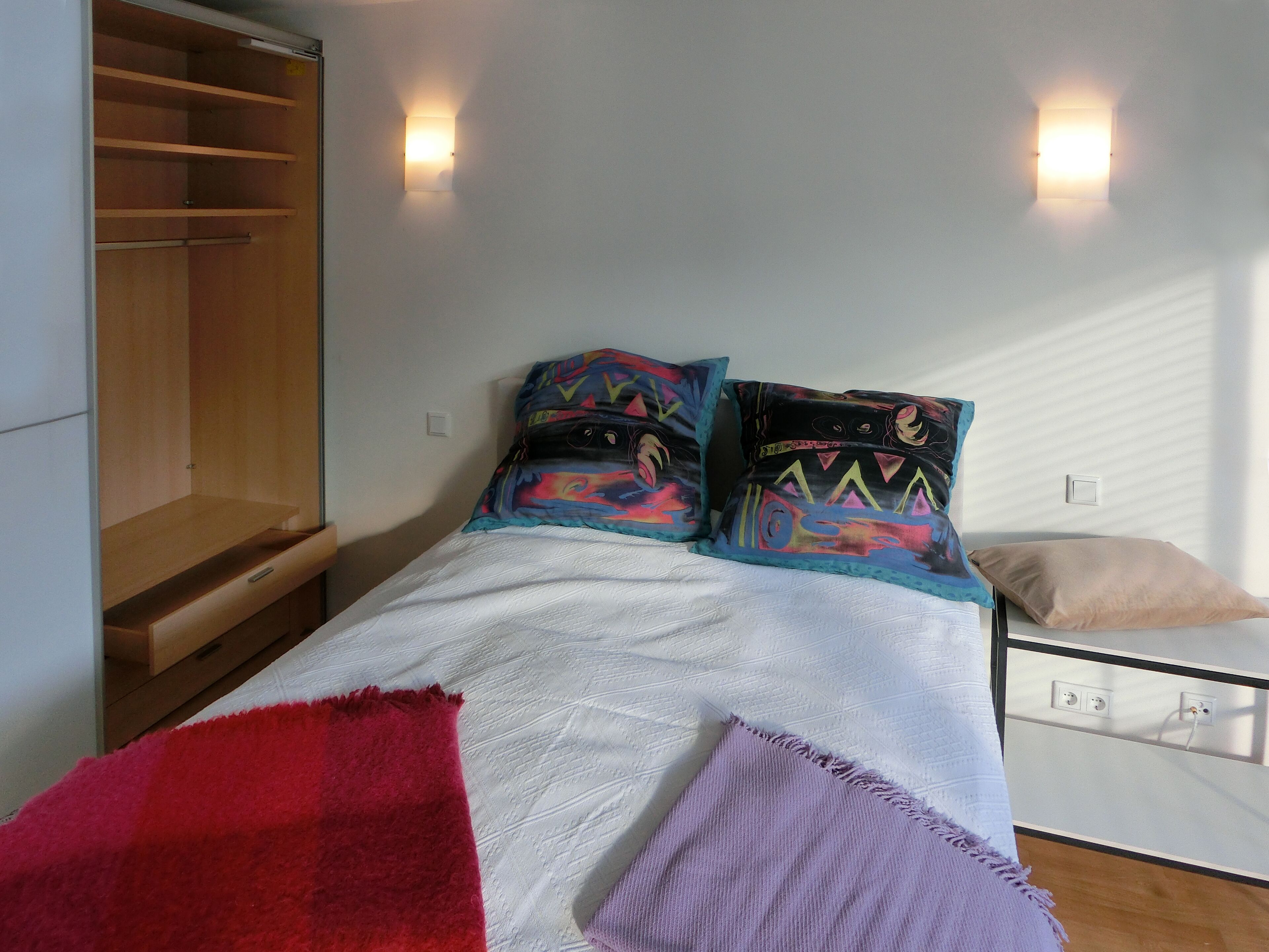 Modern apartment with flair in the heart of Düsseldorf with free WiFi