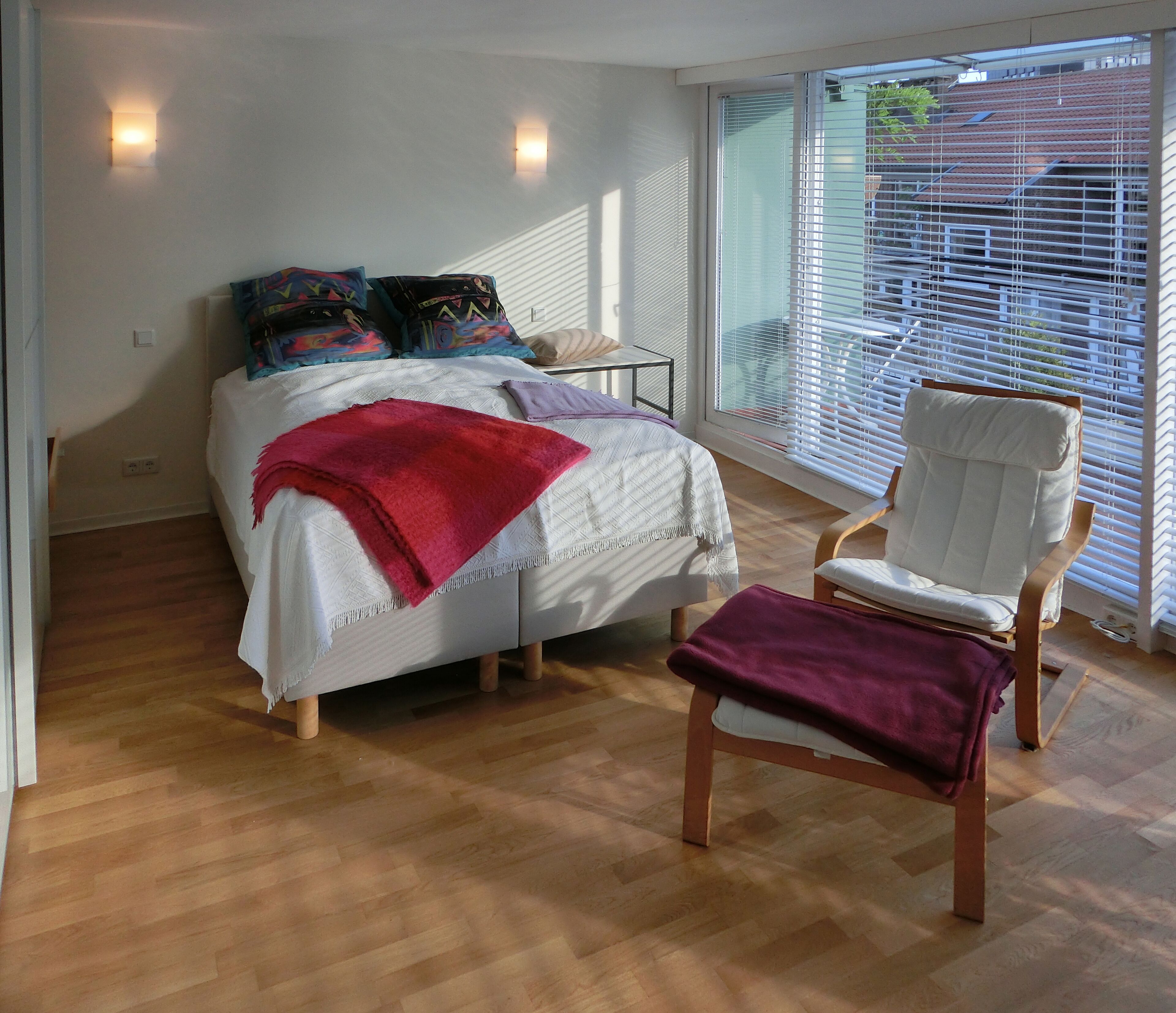 Modern apartment with flair in the heart of Düsseldorf with free WiFi