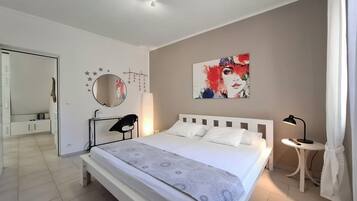 1 chambre, coffres-forts dans les chambres, fer et planche Ă repasser