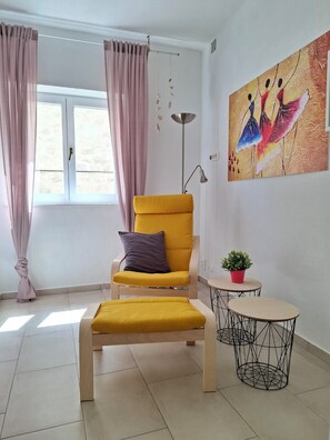Interior - Elegant and comfortable 1 bedroom apartment in the center of the town of Hvar (Hvar)