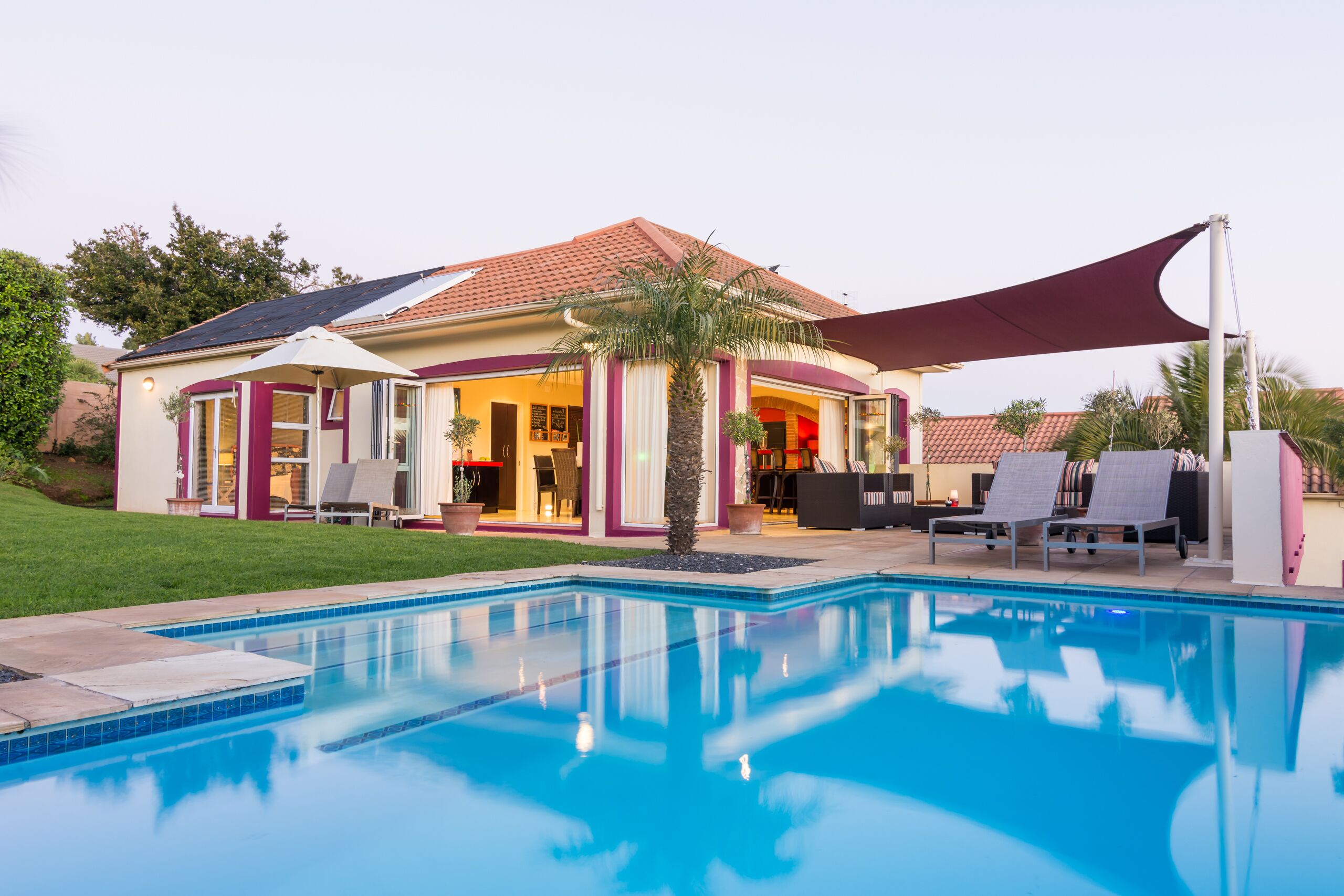 Pink Rose Guesthouse & Spa | FOR MEN ONLY | Room 1 garden view