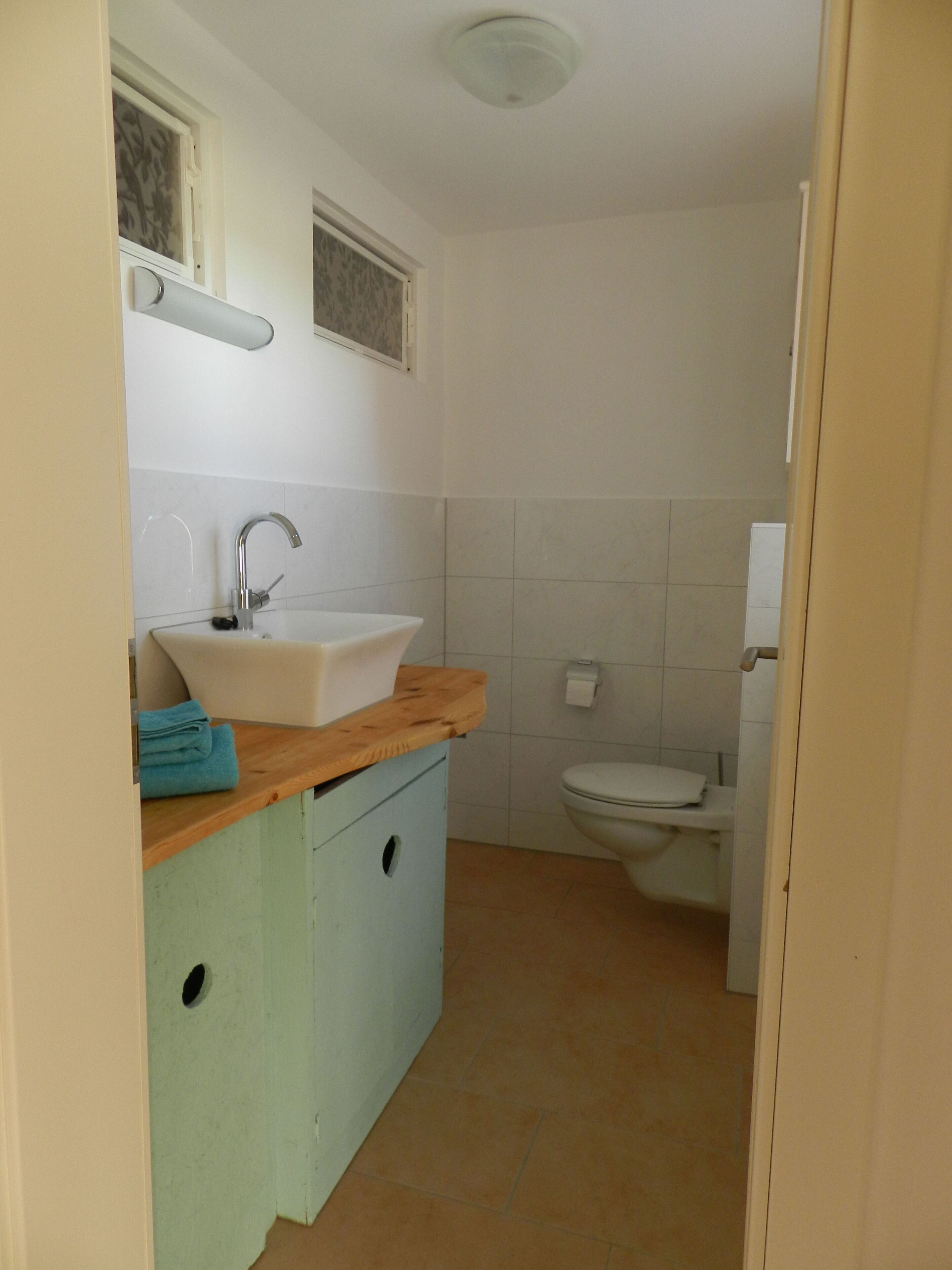 bright studio apartment, located in the middle of many small lakes