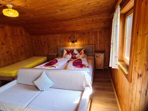 5 chambres, lit de bébé portatif, accès au Wi-Fi (inclus)