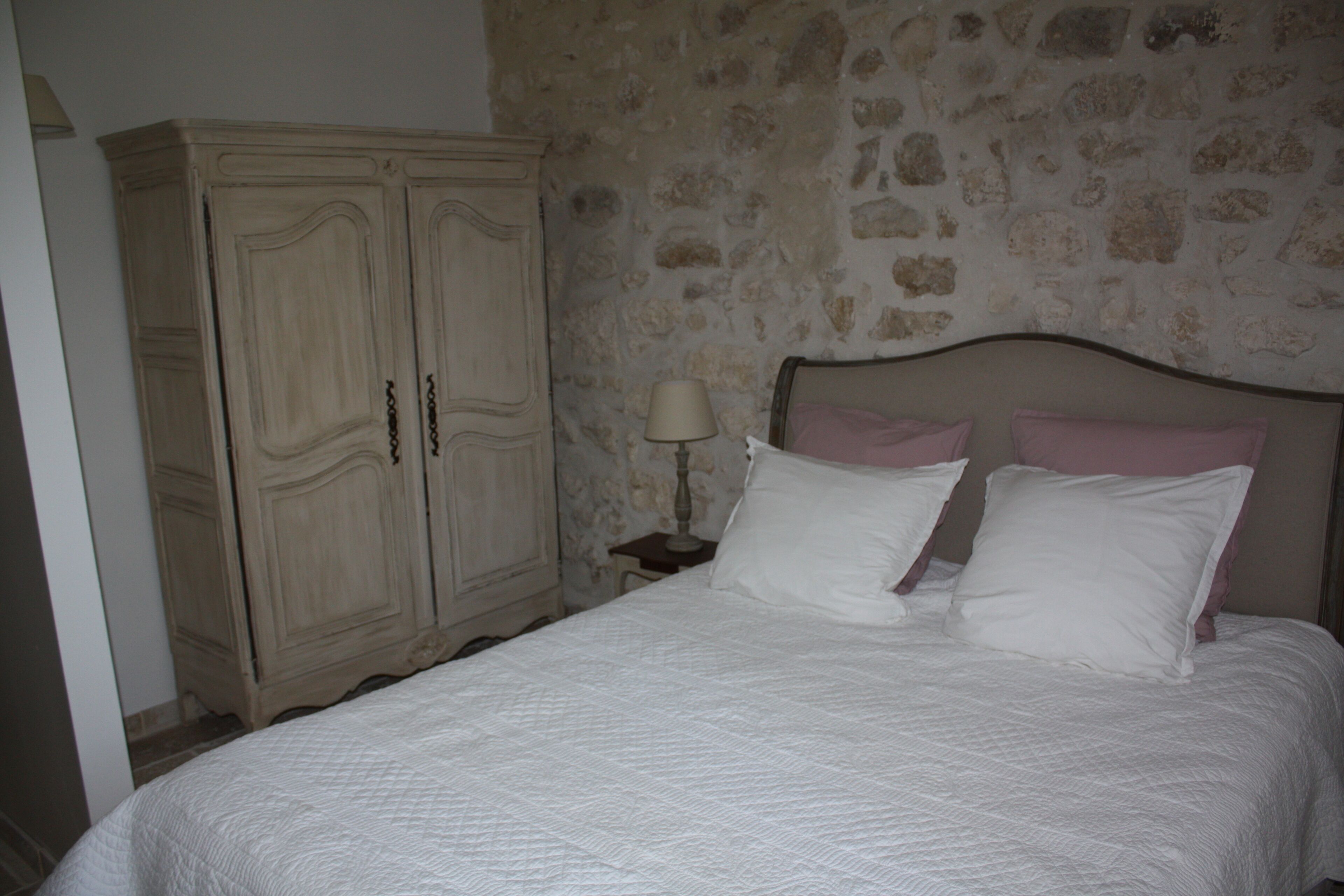 cottage in provencal farmhouse, 2 minutes from Pernes