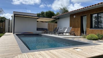 Piscine extérieure, piscine chauffée