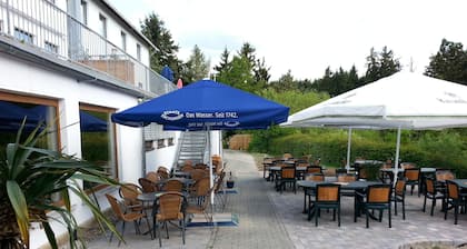 Relaxation in the Hunsrück