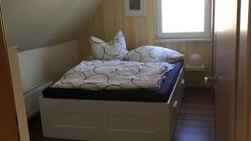 1 bedroom, in-room safe, desk, WiFi