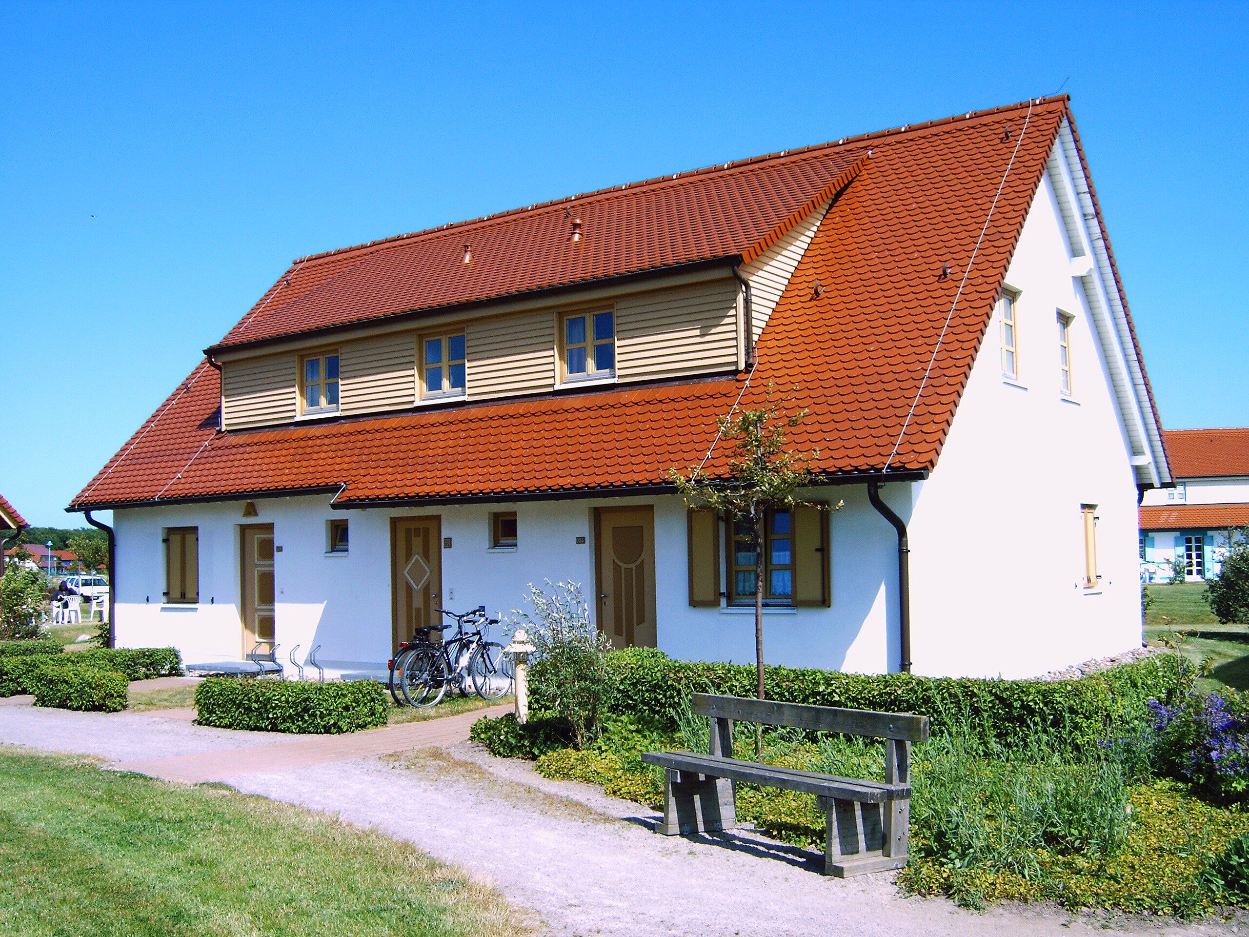 quiet apartment near the beach incl. Indoor swimming pool \/ sauna etc.