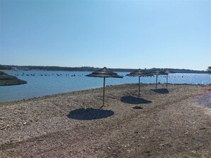 Beach nearby - Small private house with terrace  (Tar Vabriga)