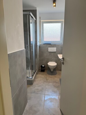 Duschwanne, Handtücher